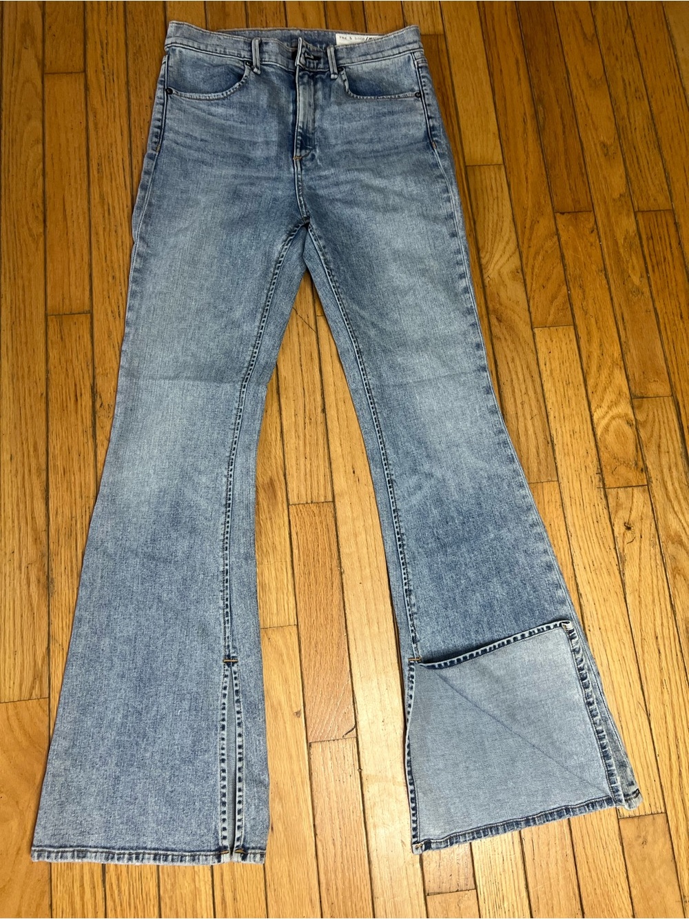 rag & bone Women’s flare Jeans side split Size 27 Light Wash Blue Denim Mid Rise